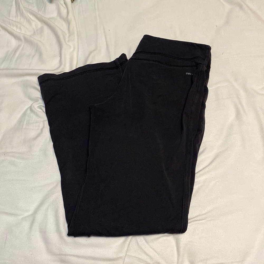 yoga pants